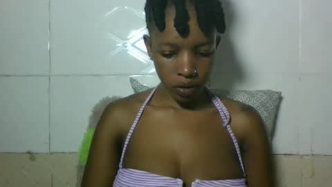 Snapshot of sweetz_candice chatting on November 16, 1:28 pm sweetz_candice online show from November 16, 1:28 pm