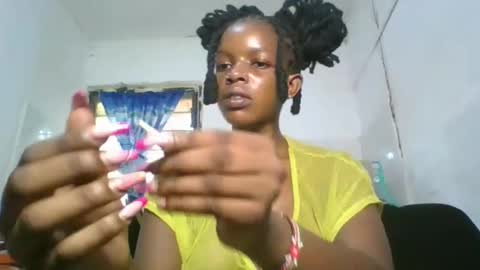 Snapshot of sweetz_candice chatting on January 15, 12:43 pm sweetz_candice online show from January 15, 12:43 pm