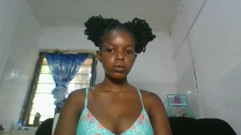 Snapshot of sweetz_candice chatting on January 19, 11:36 am sweetz_candice online show from January 19, 11:36 am