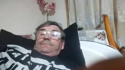 Raymond online show from March 27, 7:13 pm