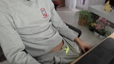 Snapshot of swetlittleboy4u chatting on October 2, 7:26 am SwetLittleBoy4u online show from October 2, 7:26 am