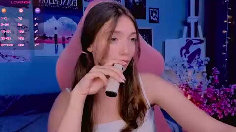 swettymolly online show from June 20, 5:32 am
