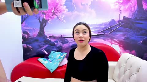 Snapshot of swingers_house chatting on December 7, 4:09 am Alana online show from December 7, 4:09 am