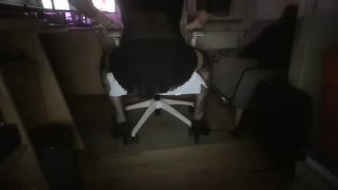 Snapshot of swisscouple73 chatting on December 4, 8:18 pm Swiss Couple online show from December 4, 8:18 pm