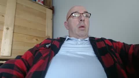 Snapshot of swissscooby55 chatting on December 8, 8:30 am swissscooby55 online show from December 8, 8:30 am