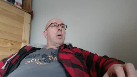 Snapshot of swissscooby55 chatting on February 9, 8:11 am swissscooby55 online show from February 9, 8:11 am