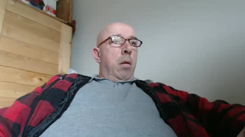 Snapshot of swissscooby55 chatting on March 10, 12:04 pm swissscooby55 online show from March 10, 12:04 pm