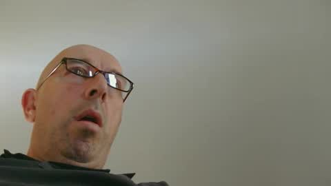 Snapshot of swissscooby55 chatting on September 19, 7:10 am swissscooby55 online show from September 19, 7:10 am