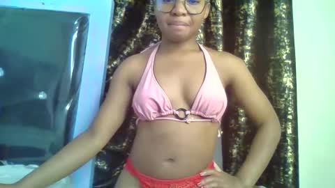 Snapshot of swit_candy chatting on February 4, 5:30 pm Candy online show from February 4, 5:30 pm