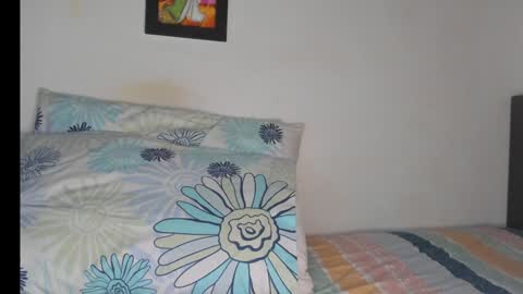 Lilly  online show from January 3, 11:01 pm