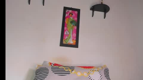 Lilly  online show from January 7, 8:10 pm