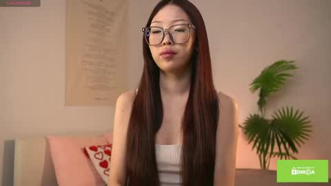 Snapshot of swtty_meivi chatting on May 10, 6:40 am MEI online show from May 10, 6:40 am
