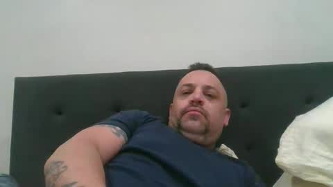 Snapshot of sxylegsturnmeon chatting on October 19, 12:55 am sxylegsturnmeon online show from October 19, 12:55 am