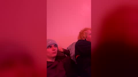 Snapshot of sxynner chatting on January 6, 6:22 pm sXyez online show from January 6, 6:22 pm