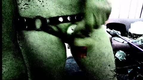 Snapshot of syd666 chatting on April 11, 9:08 pm subfordomme online show from April 11, 9:08 pm