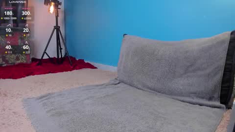 Syd online show from November 6, 7:48 pm