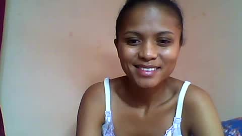 sylvaniah01 online show from June 1, 6:59 am