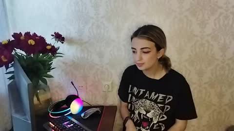Emily online show from May 31, 2:35 pm