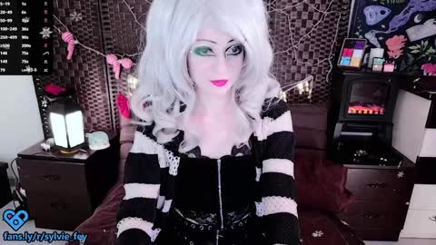 Sylvie online show from January 3, 2:43 am