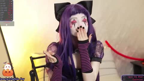 Sylvie online show from November 1, 12:12 am