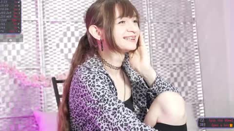 Snapshot of sylvie_fey chatting on March 22, 1:09 am Sylvie online show from March 22, 1:09 am