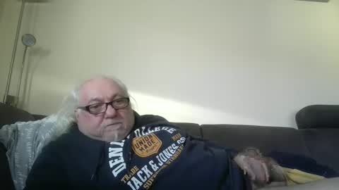 synek65 online show from January 3, 1:47 pm
