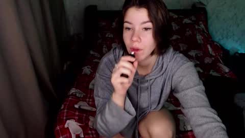 Snapshot of syrendixon chatting on November 18, 2:39 am SyrenDixon online show from November 18, 2:39 am