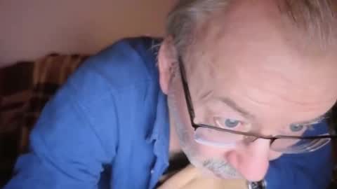 szaszinno6669068 online show from September 15, 2:11 am