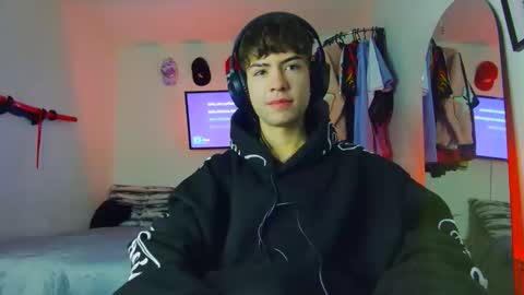 TONER online show from October 24, 1:46 am