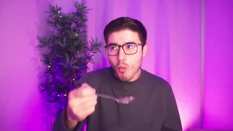 t0ny_wylie online show from November 20, 11:32 am