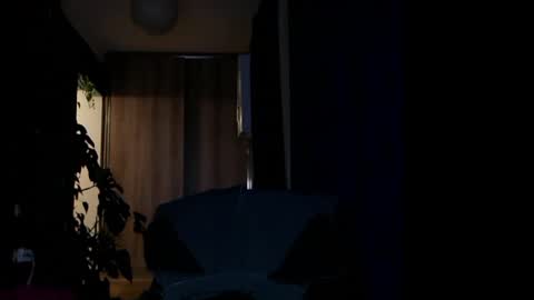 Snapshot of t_huracane chatting on January 20, 5:48 pm Huracane online show from January 20, 5:48 pm