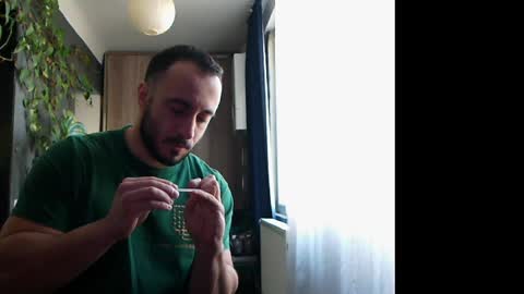 Snapshot of t_huracane chatting on January 22, 6:10 am Huracane online show from January 22, 6:10 am