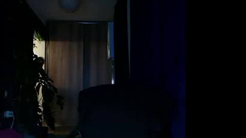 Snapshot of t_huracane chatting on February 22, 7:47 pm Huracane online show from February 22, 7:47 pm