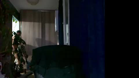 Snapshot of t_huracane chatting on October 8, 3:53 pm Huracane online show from October 8, 3:53 pm