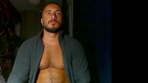 Snapshot of t_huracane chatting on October 10, 5:45 pm Huracane online show from October 10, 5:45 pm