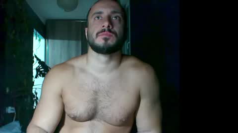 Snapshot of t_huracane chatting on October 20, 5:46 pm Huracane online show from October 20, 5:46 pm