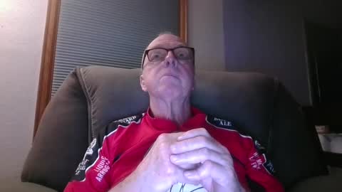 tacrunner66_ online show from February 2, 6:04 am