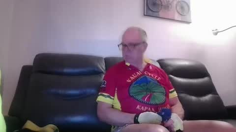 tacrunner66_ online show from February 9, 3:23 pm
