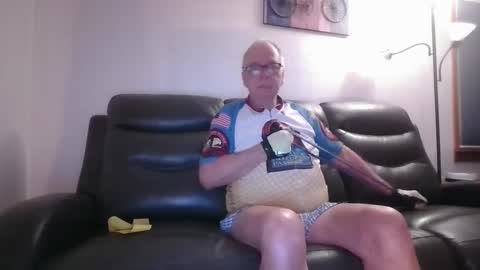 tacrunner66_ online show from February 10, 2:37 pm