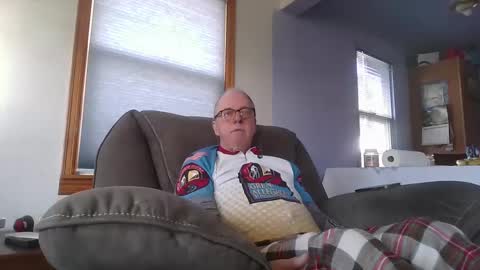 tacrunner66_ online show from February 10, 10:09 pm