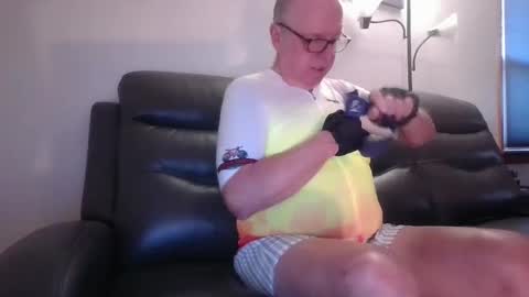 tacrunner66_ online show from October 6, 2:25 pm