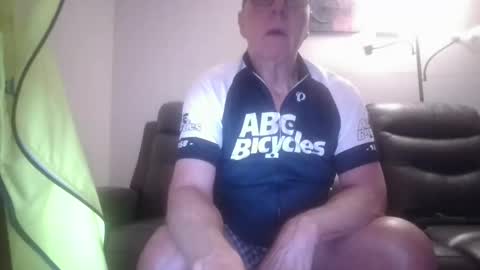 tacrunner66_ online show from January 14, 2:33 pm