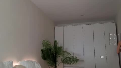 Snapshot of tadammary chatting on February 17, 12:48 pm Mary online show from February 17, 12:48 pm