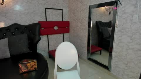 Snapshot of tafitasl4ve chatting on April 2, 7:44 pm Tafita online show from April 2, 7:44 pm
