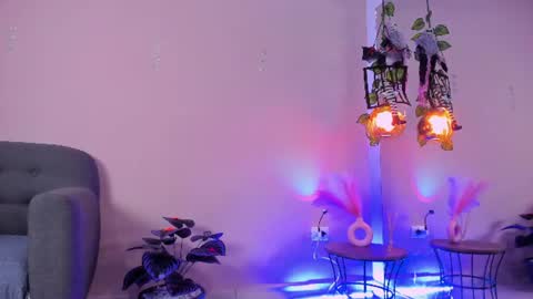 Tahra  online show from June 13, 9:51 am