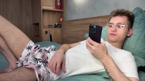 Alex online show from February 3, 1:05 pm