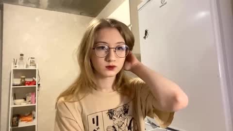 Snapshot of tainastoa chatting on December 5, 3:09 pm Tessa online show from December 5, 3:09 pm