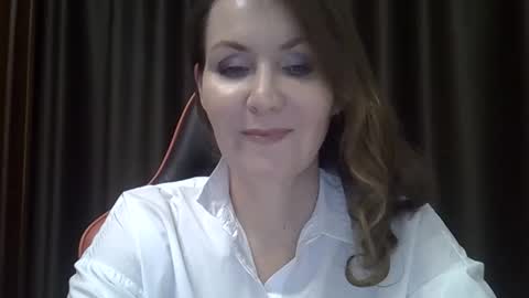 taisialucky77 online show from February 9, 6:56 pm