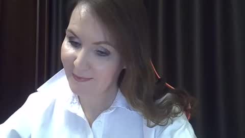 taisialucky77 online show from February 12, 4:35 pm