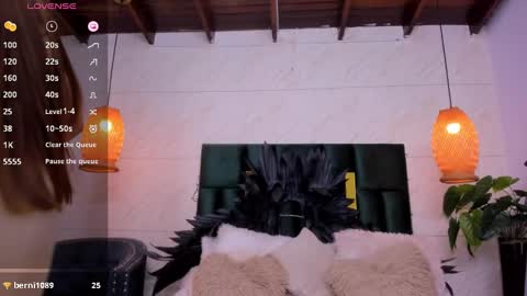 Snapshot of taissa_ chatting on February 20, 8:47 pm Taissa online show from February 20, 8:47 pm